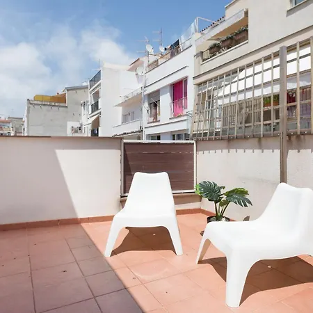 Tassis, Acogedora Con 5 Apartamentos, Piscina Al Aire Libre Con Capacidad Grupos- Pet Friendly By Globalsitges * Sitges