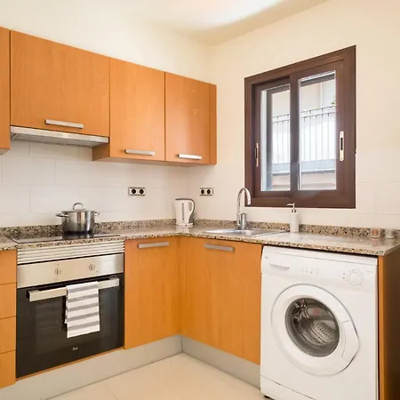 Tassis, Acogedora Con 5 Apartamentos, Piscina Al Aire Libre Con Capacidad Grupos- Pet Friendly By Globalsitges