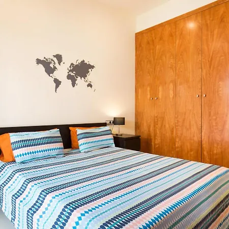 Tassis, Acogedora Con 5 Apartamentos, Piscina Al Aire Libre Con Capacidad Grupos- Pet Friendly By Globalsitges
