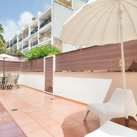Villa Tassis, Acogedora Con 5 Apartamentos, Piscina Al Aire Libre Con Capacidad Grupos- Pet Friendly By Globalsitges