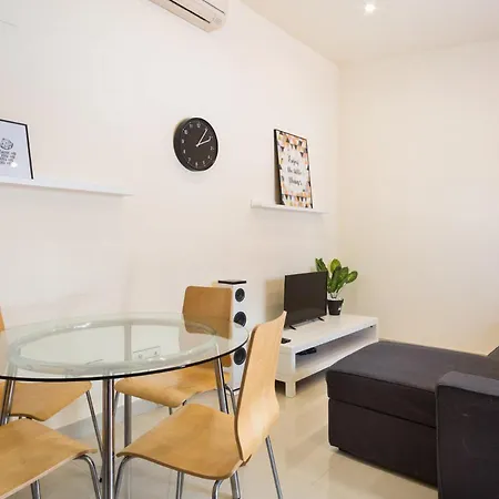 Tassis, Acogedora Con 5 Apartamentos, Piscina Al Aire Libre Con Capacidad Grupos- Pet Friendly By Globalsitges Villa *