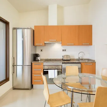 Tassis, Acogedora Con 5 Apartamentos, Piscina Al Aire Libre Con Capacidad Grupos- Pet Friendly By Globalsitges