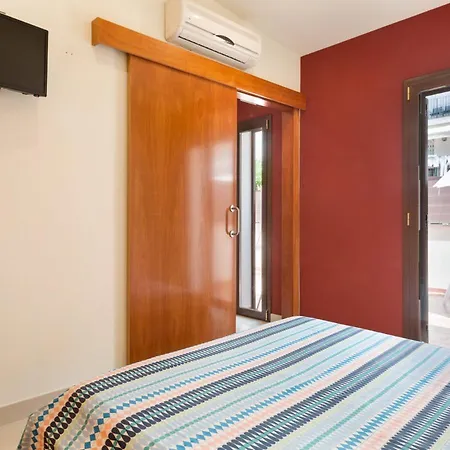 Tassis, Acogedora Con 5 Apartamentos, Piscina Al Aire Libre Con Capacidad Grupos- Pet Friendly By Globalsitges Willa *